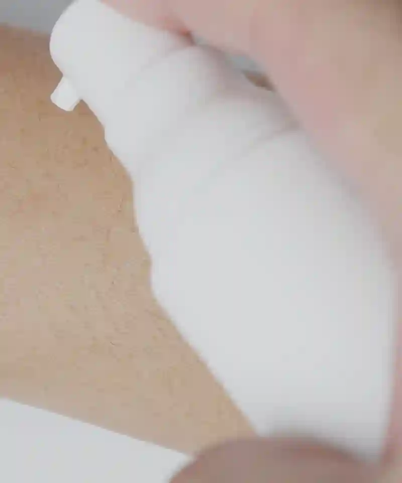 TOP10_舒敏角鯊潤澤精萃 30ML