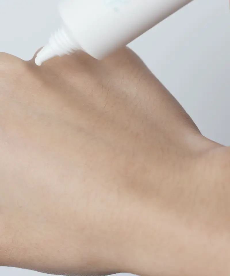 輕潤物理防曬乳SPF50+ ✭✭ 50ml